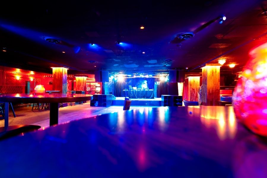 Equipos de sonido para discotecas y bares